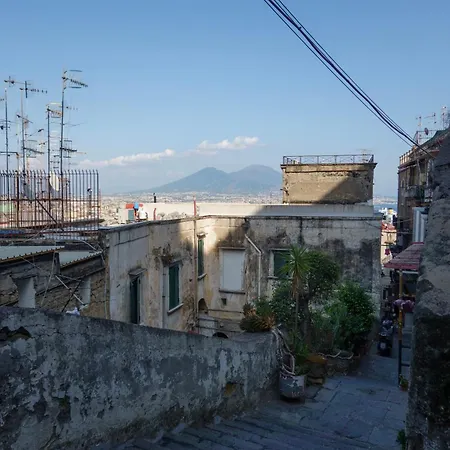 La Casa Della Nonna - Quartierispagnoli Pensión 4*