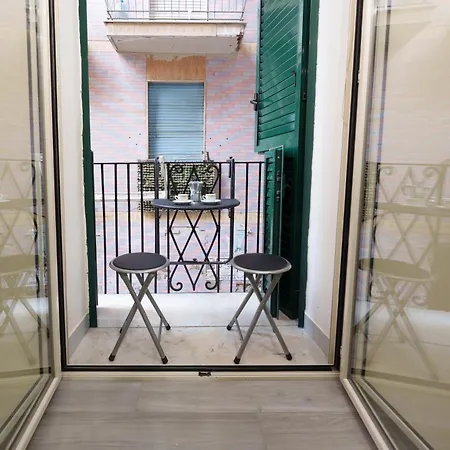 Penzion La Casa Della Nonna - Quartierispagnoli