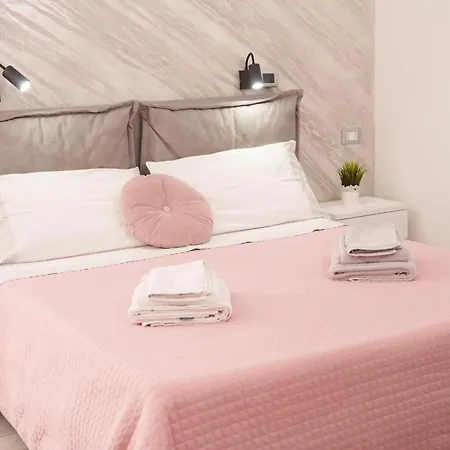 بيت ضيافة La Casa Della Nonna - Quartierispagnoli 4*